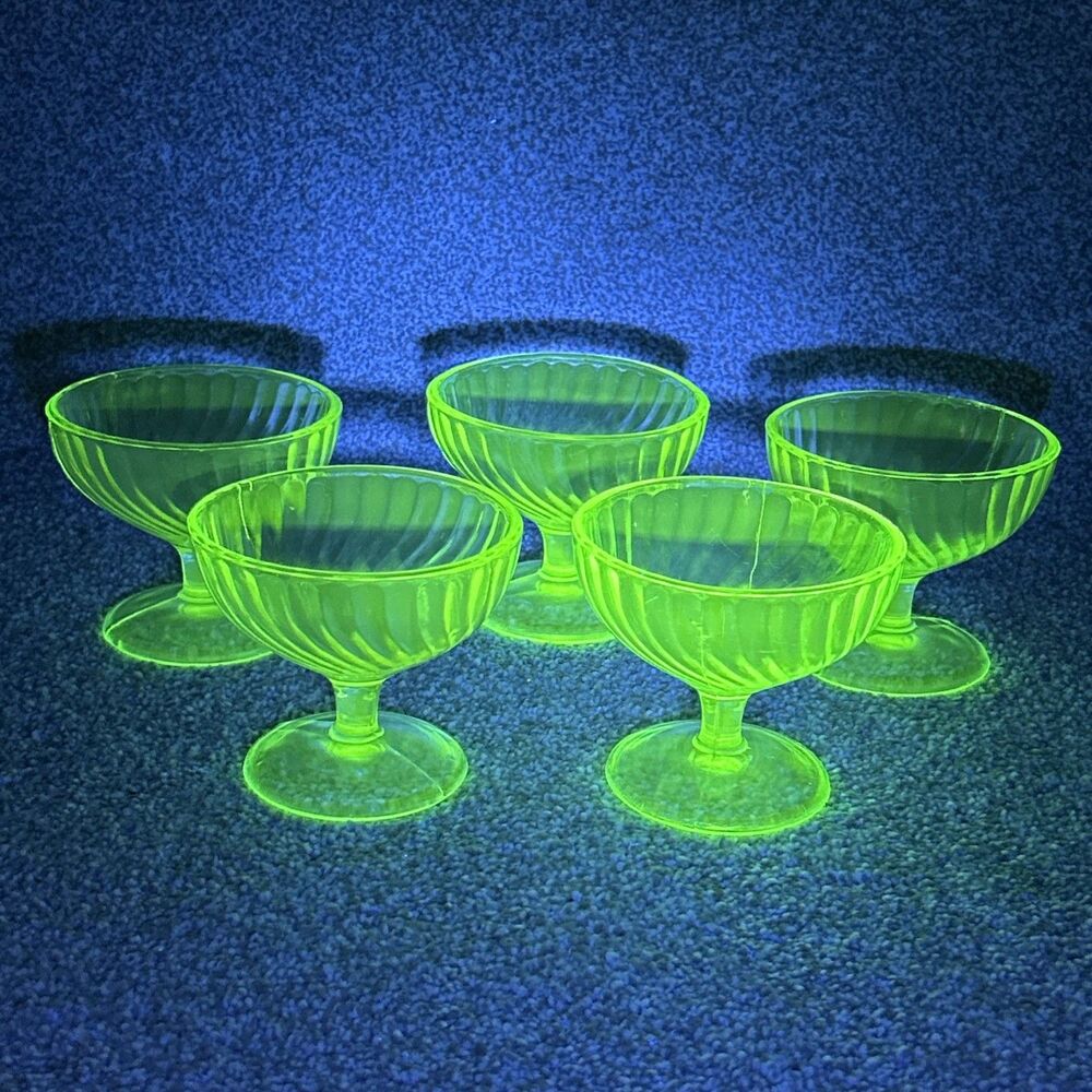 Vintage Green Uranium Depression Glass Ice Cream Sherbet Set of 5 Cup Dish